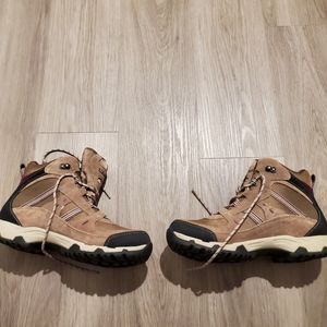 Size 11 womens LL Bean hiking boots